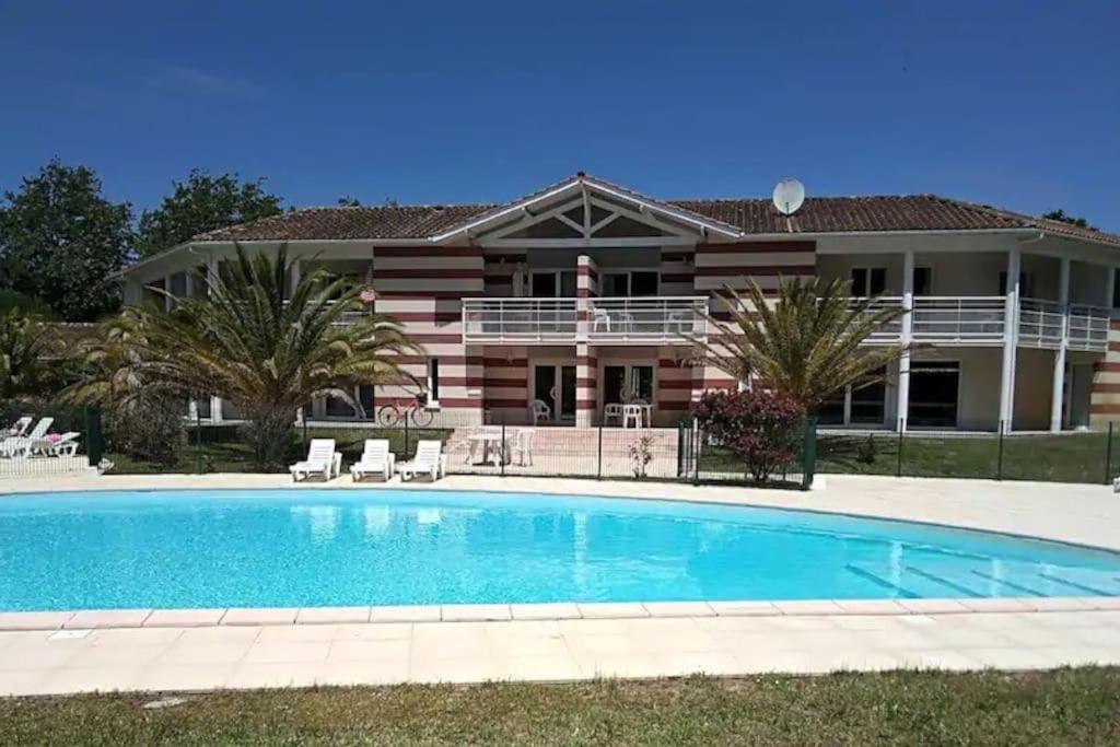 Maison 3 Chambres Avec Piscine Proche Plage Soulac-sur-Mer Exteriör bild